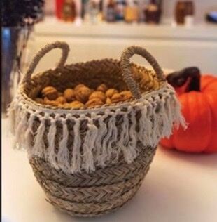 Big braided and threaded straw basket - 1