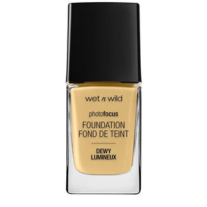 wet n wild Photo Focus Foundation Dewy Lumineux Foundation