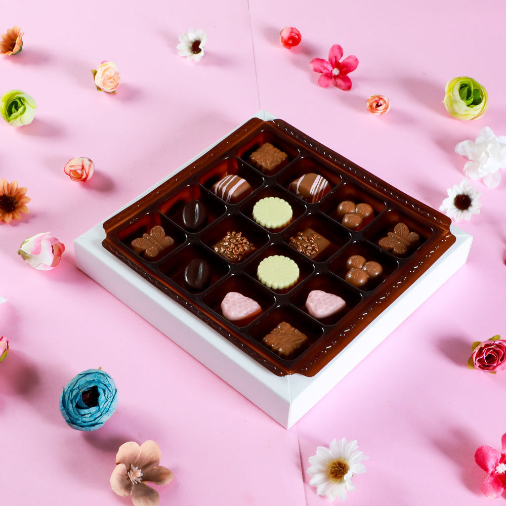 Women's Day Gift Special Chocolate (Mini Delights)