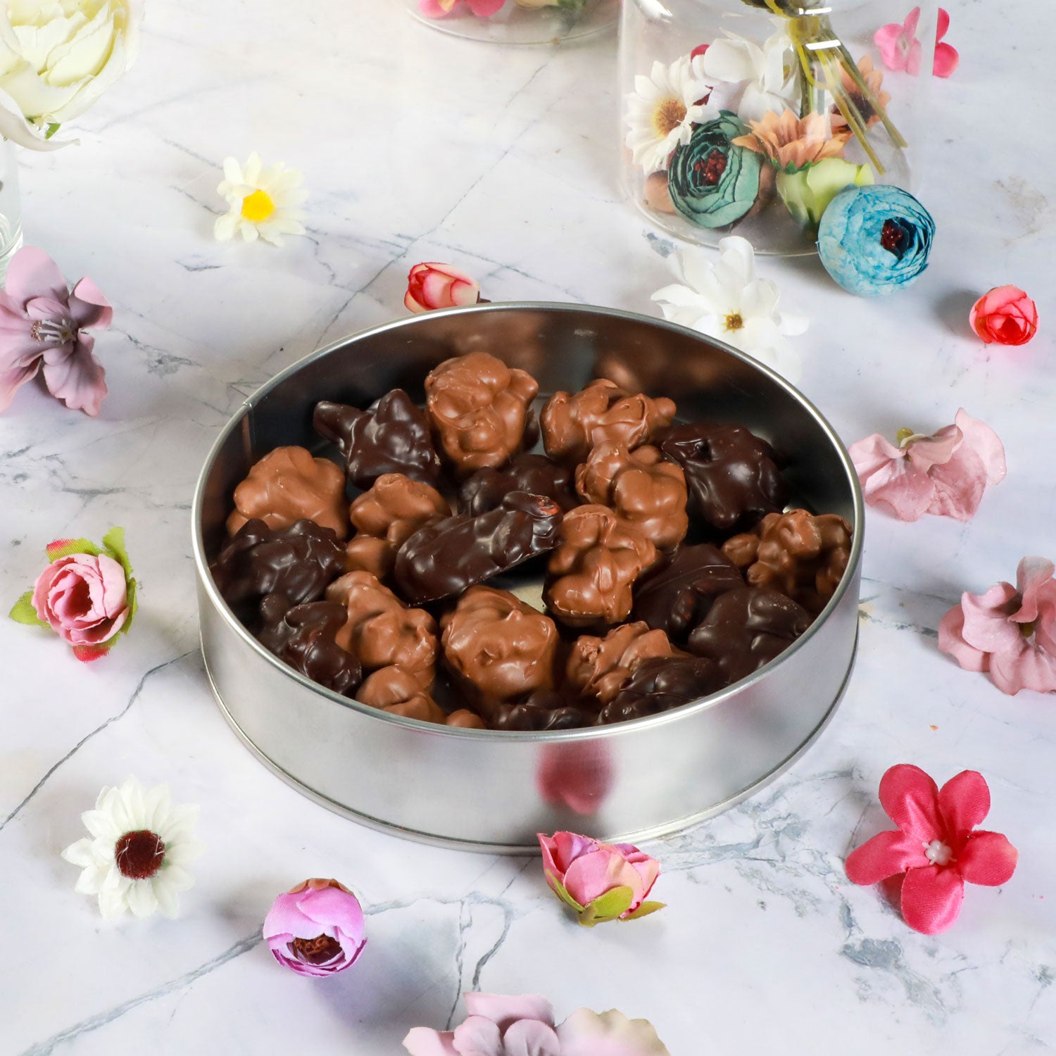 Personalized Mother's Day Gift: Milk-Dark Pistachio Rose Chocolate (Tin)