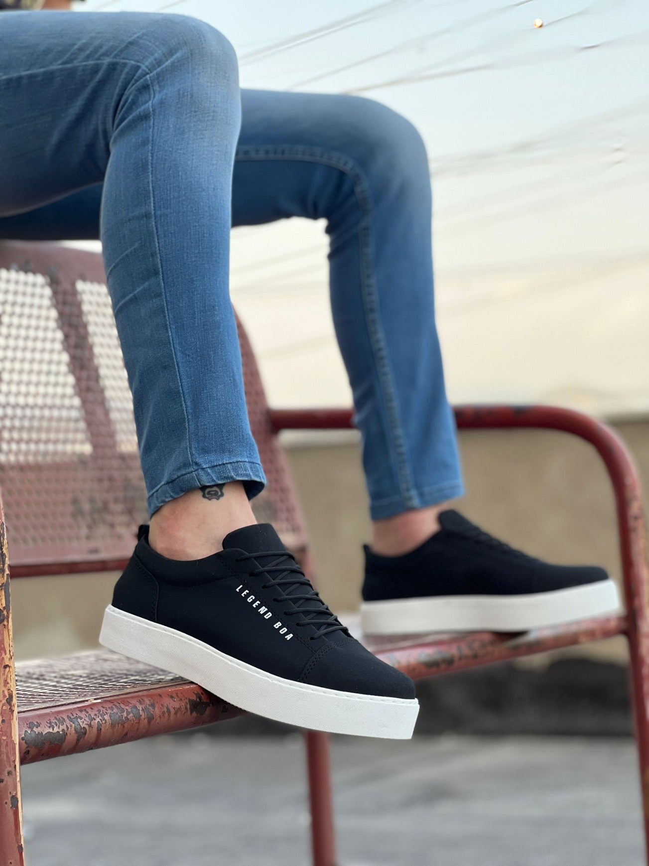 Lace-Up Nubuck Classic Black Men's Sneakers - BA0104