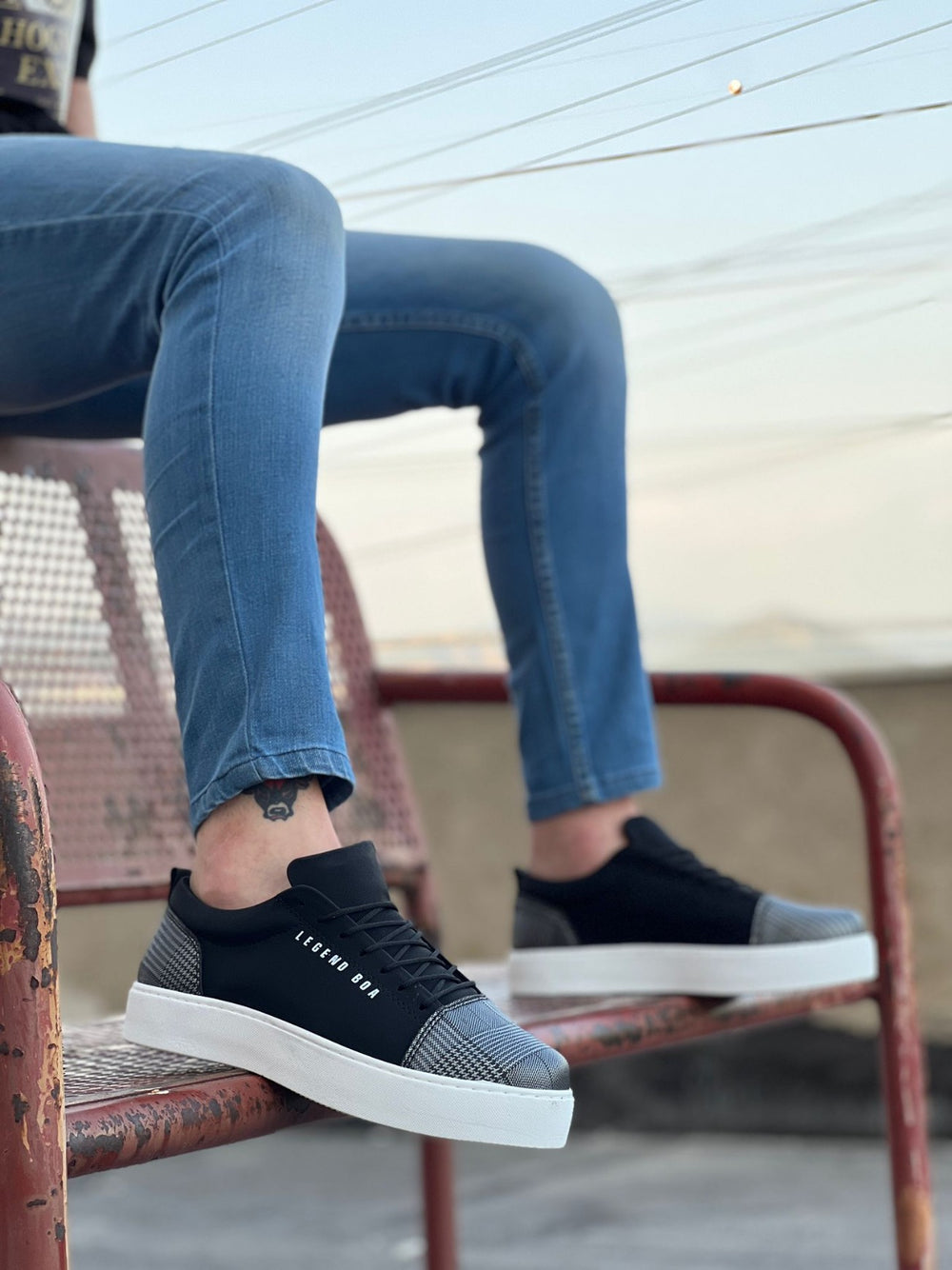 Black Plaid Lace-Up Suede White Sole Classic Men's Sneakers