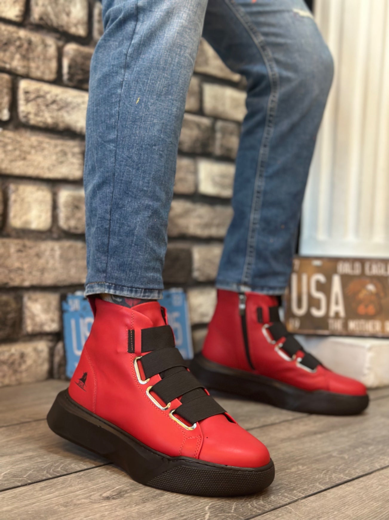 Red High Top Men's Sneaker with Stripes - BA0142
