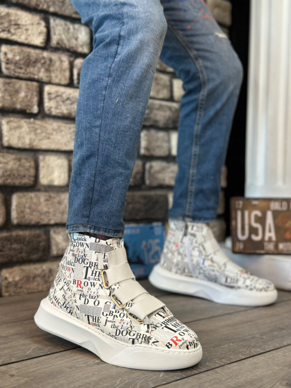 High Top Numeric Sport Boots for Men with Striped Trim