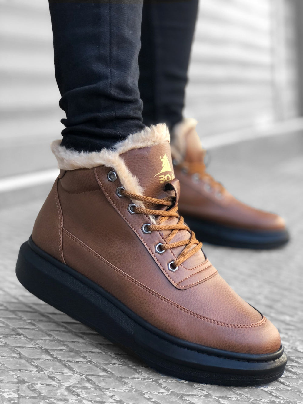 Fur-Lined Lace-Up Brown Men's Stylish Sneaker Boot