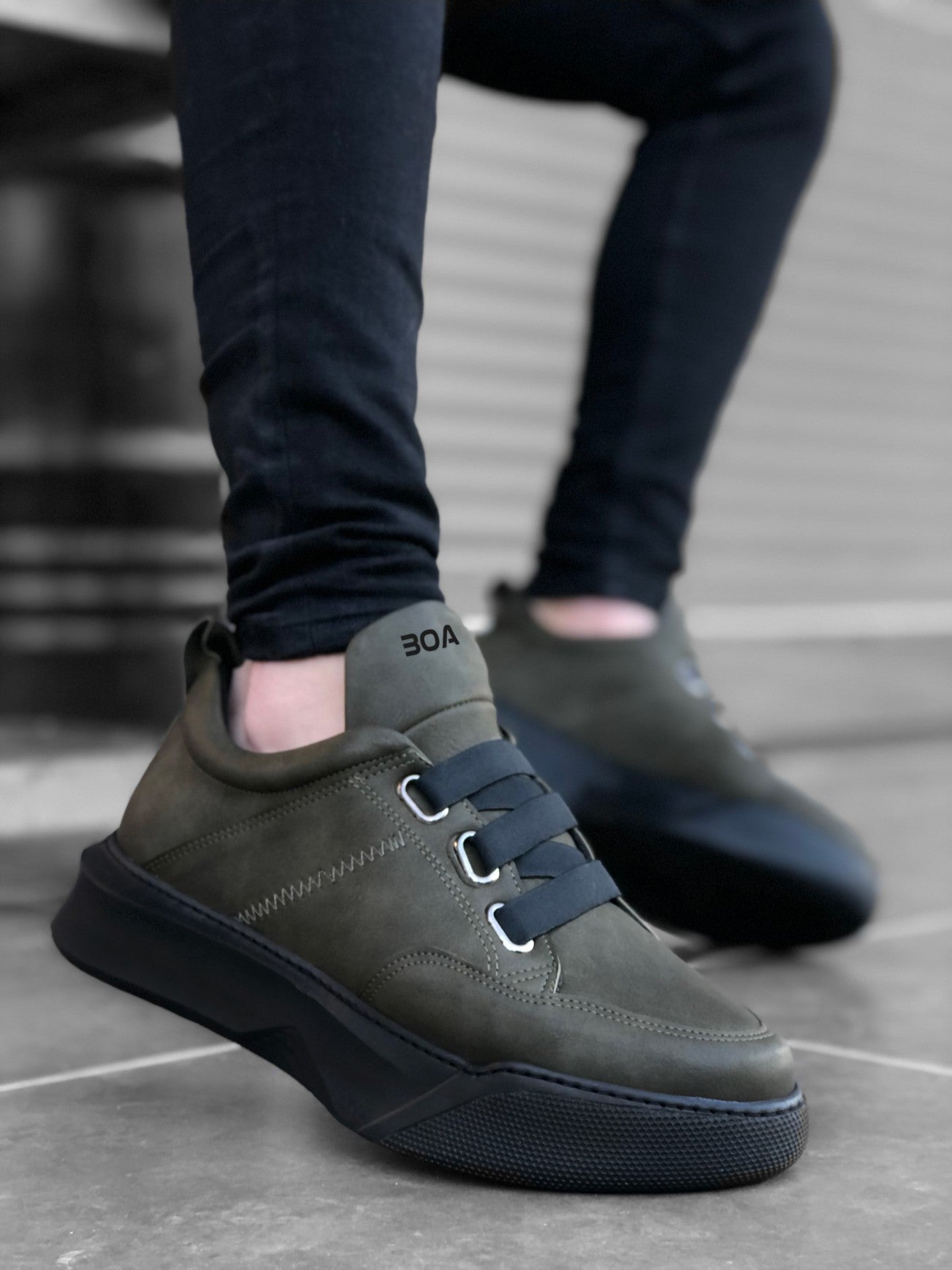 High Top Men's Khaki Sneakers with Stripes - BA0160