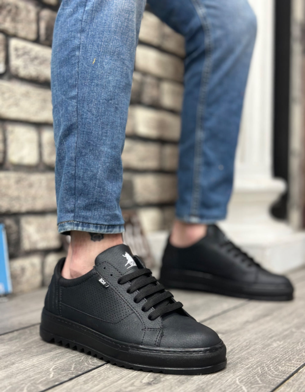 Black Thick Tread High Sole Black Lace-Up Men's Sneakers