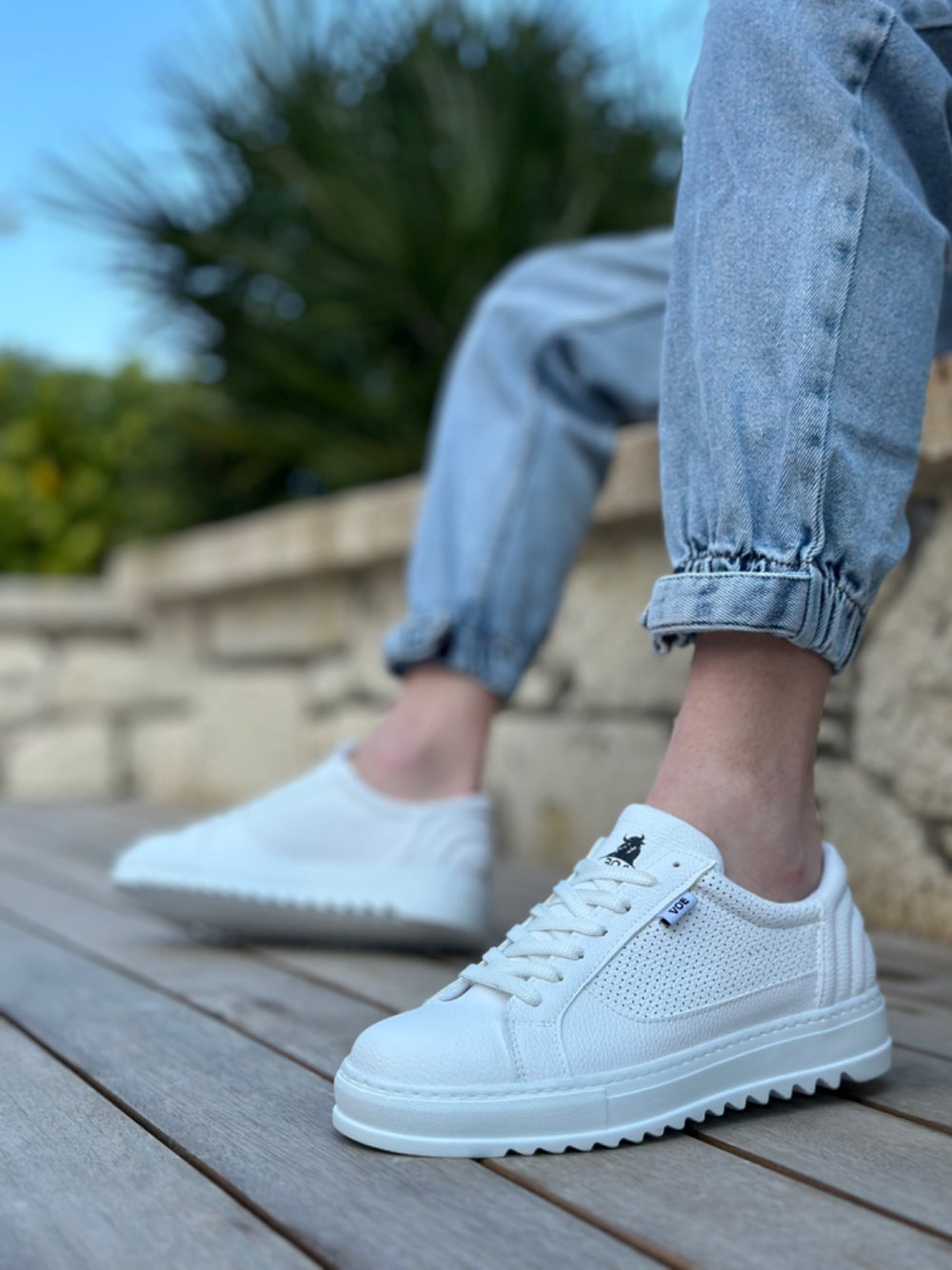Thick Sole High Top White Lace-Up Men's Sneakers - BA0323