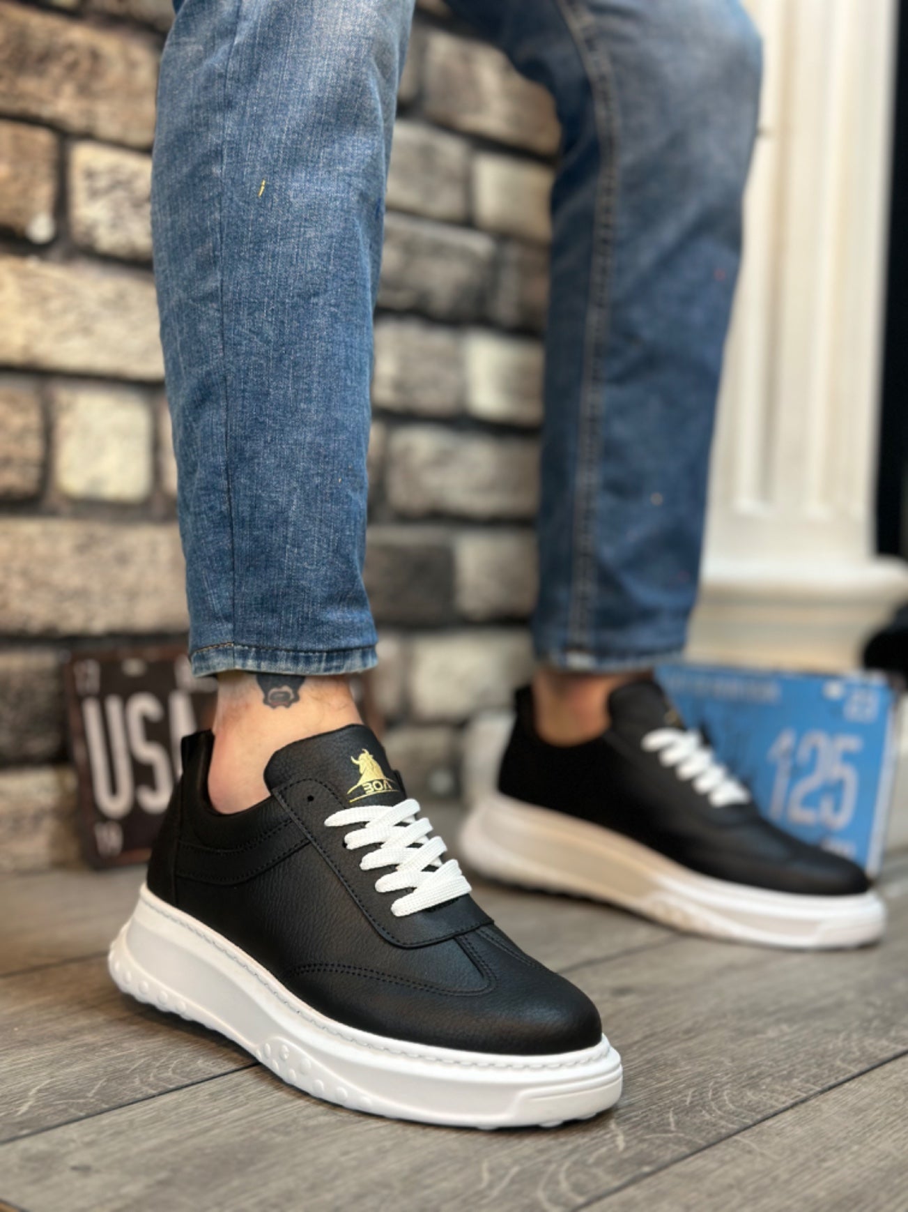 BA0327 Thick High Sole Black Lace-Up Men's Sneakers