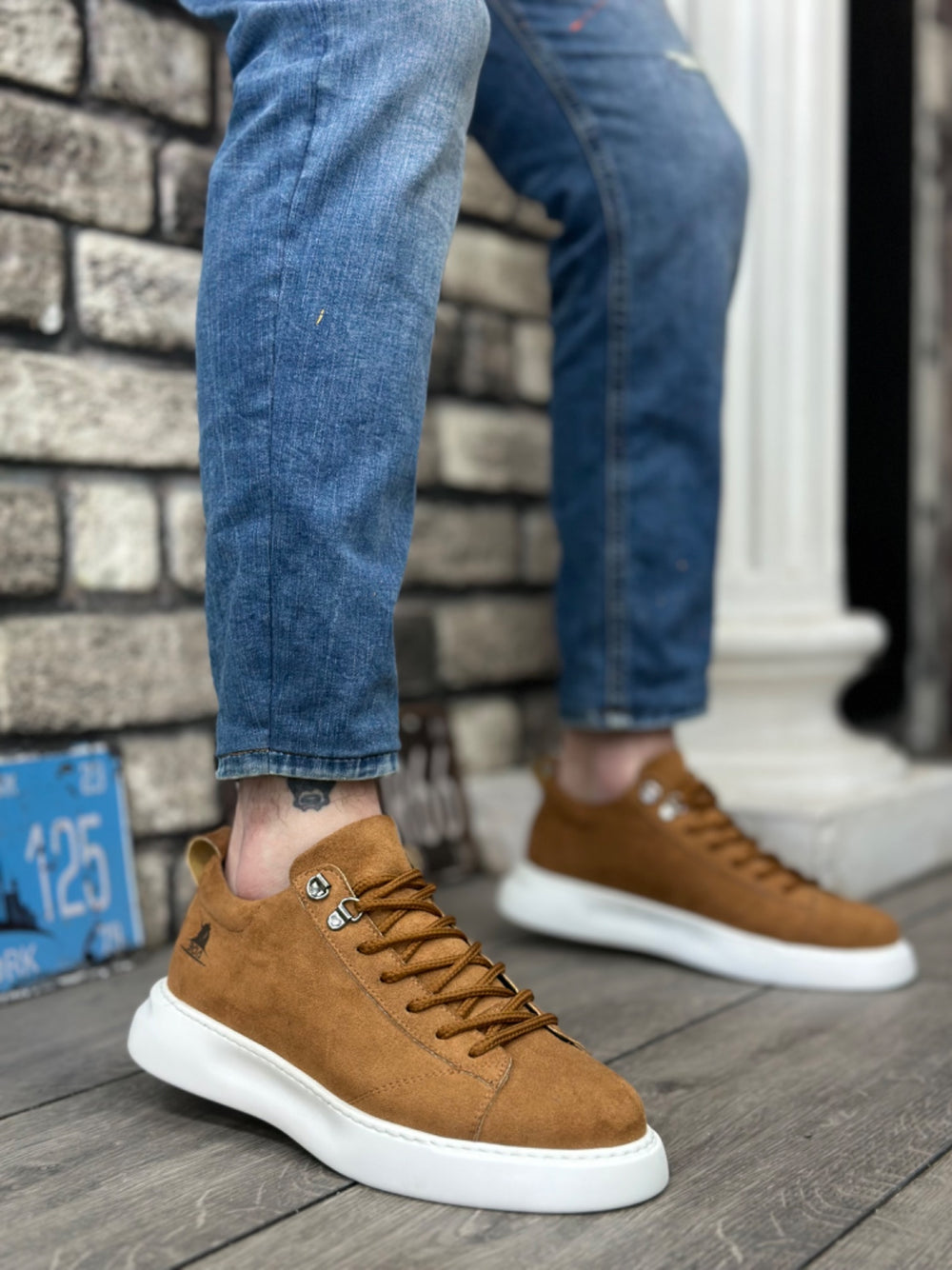 Men's High Top Tan Suede White Sole Lace-up Sneakers
