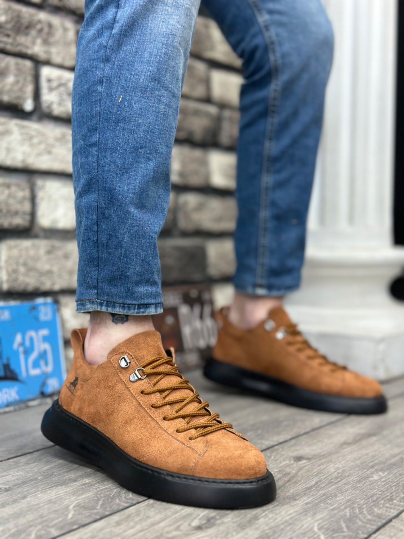 BA0331 Men's High Top Lace-Up Black Sole Suede Sneakers