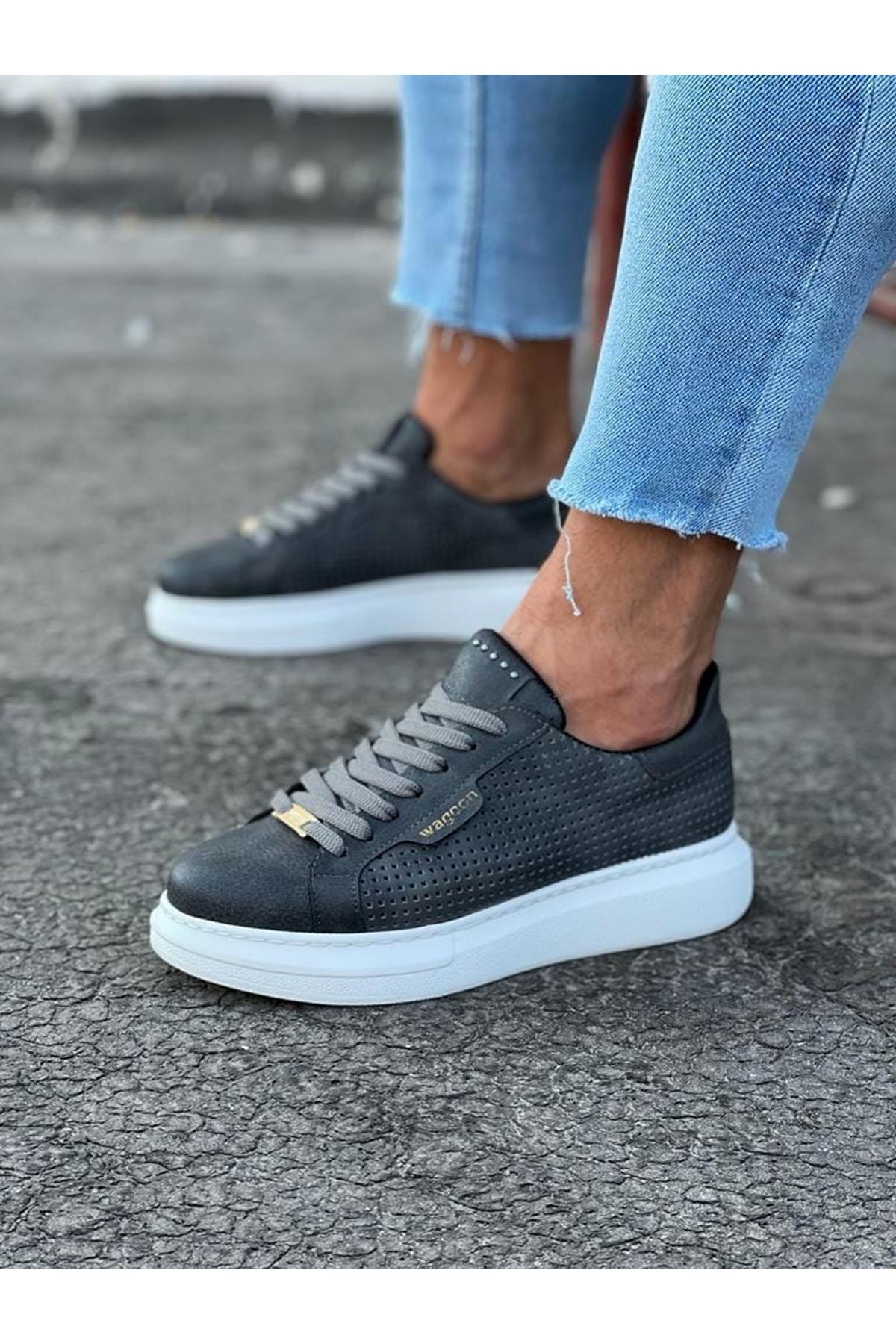 Wagoon Men's High Top Sneakers with Stylish Cutouts