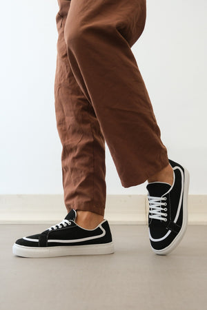 BOA Lace-Up Leather Sneaker in Black for Daily Wear