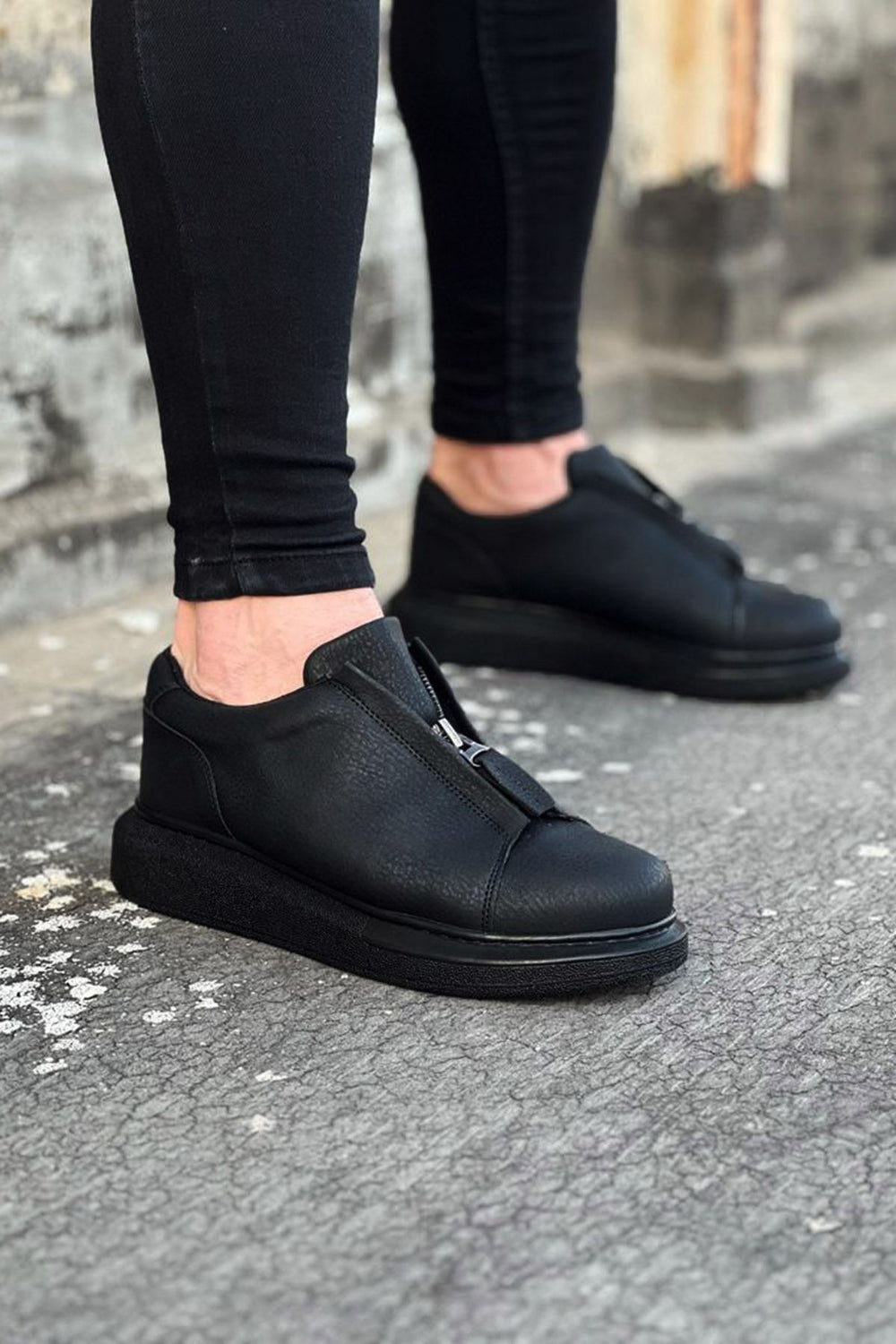 WG010 Coal Leather Men's Casual Shoes