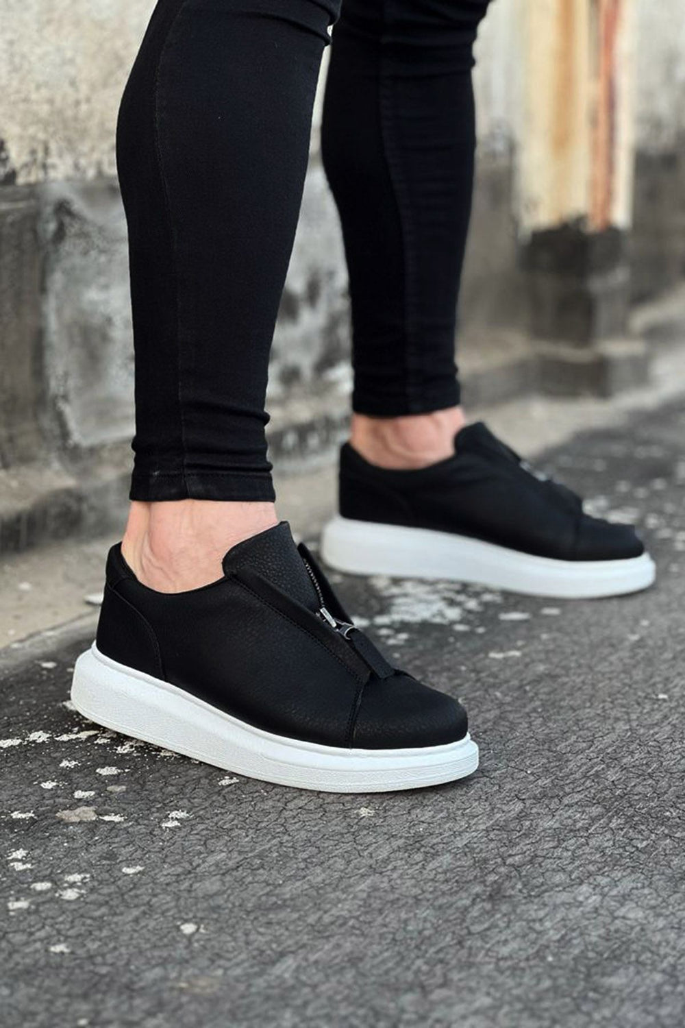 Black Leather Men's Casual Shoes by Wagoon WG010