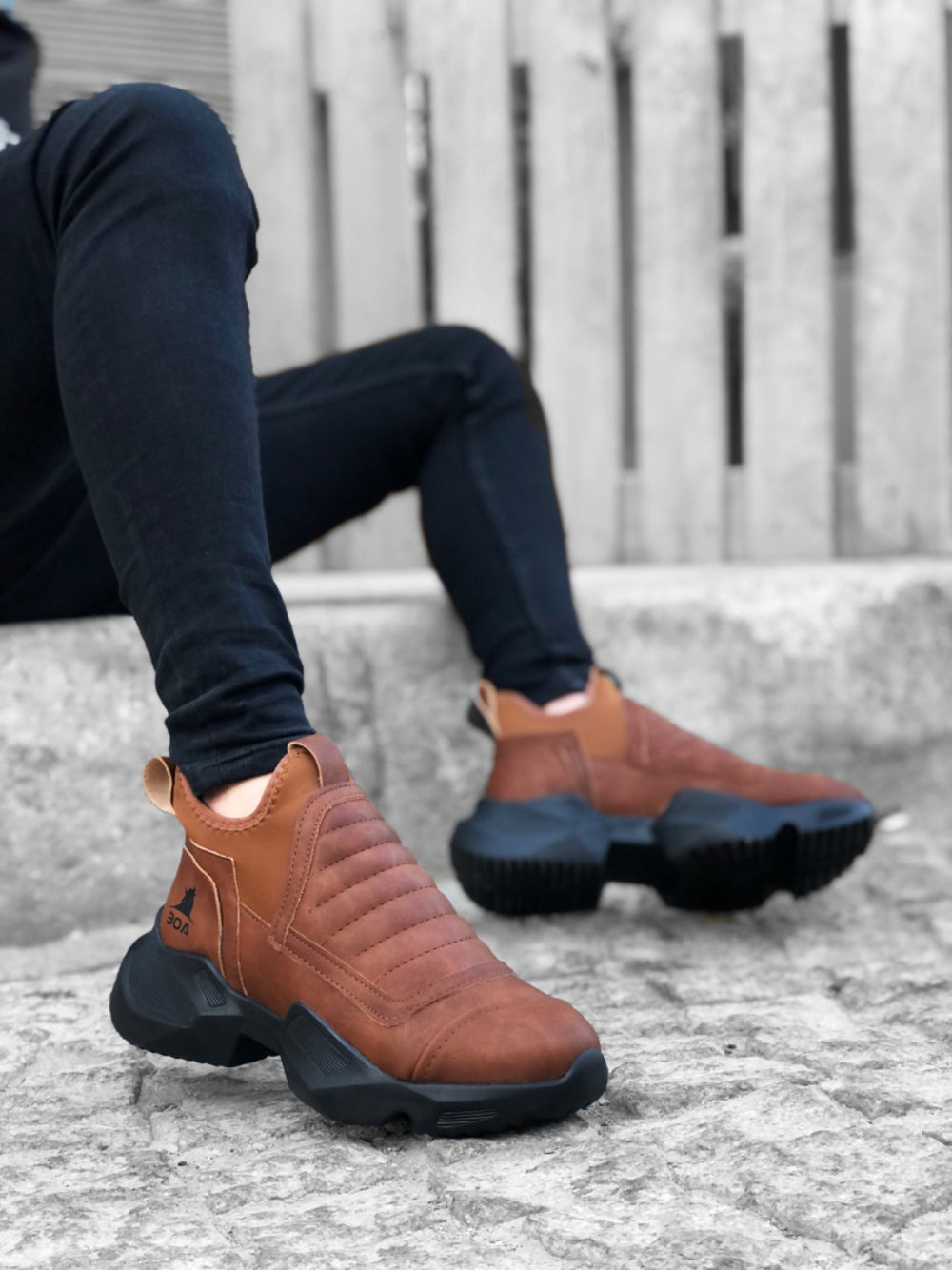 Comfortable Laceless High Top Tan Men's Sports Ankle Boot