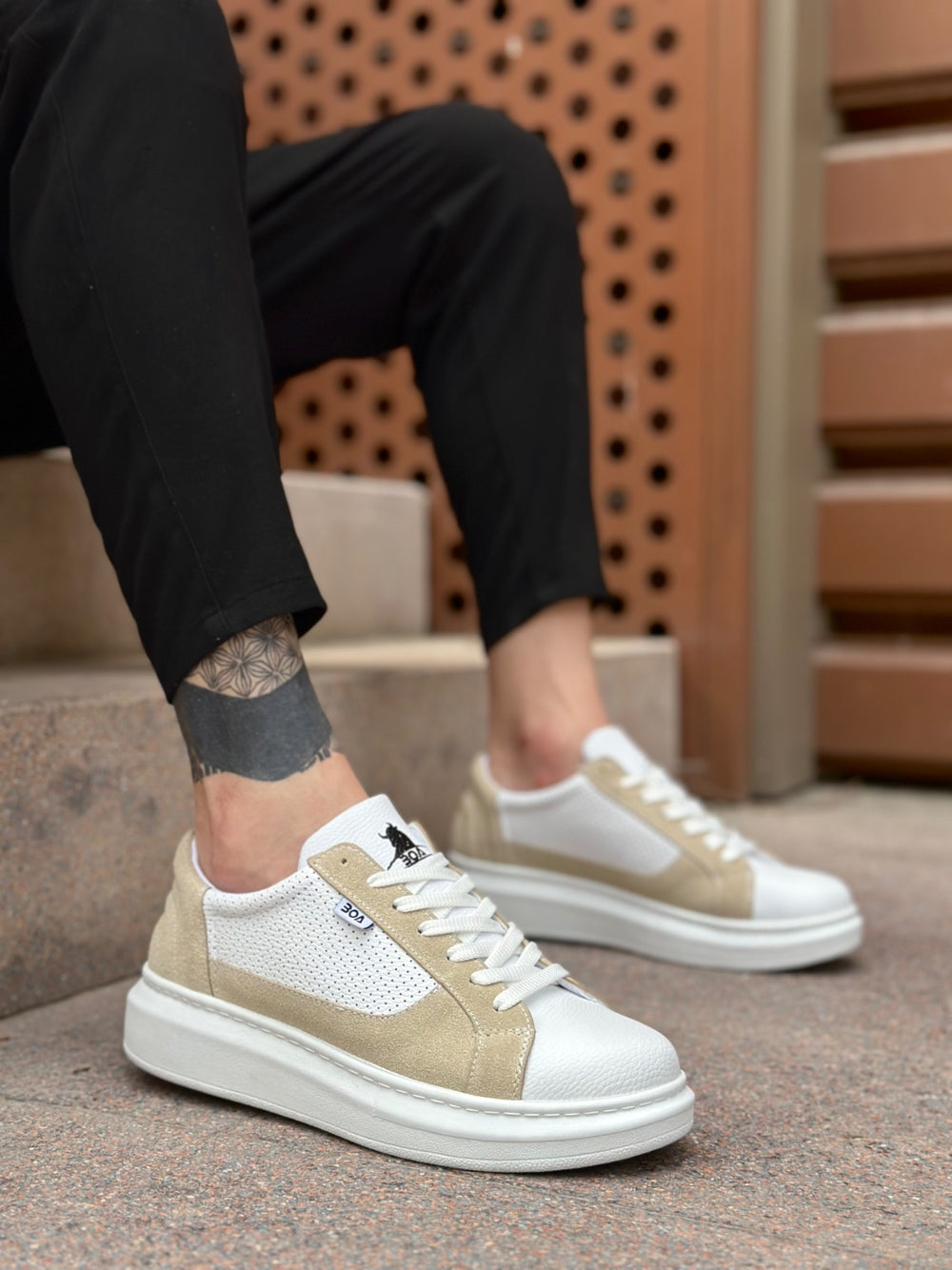 BOA Thick High Sole White Cream Lace-up Men's Sneakers
