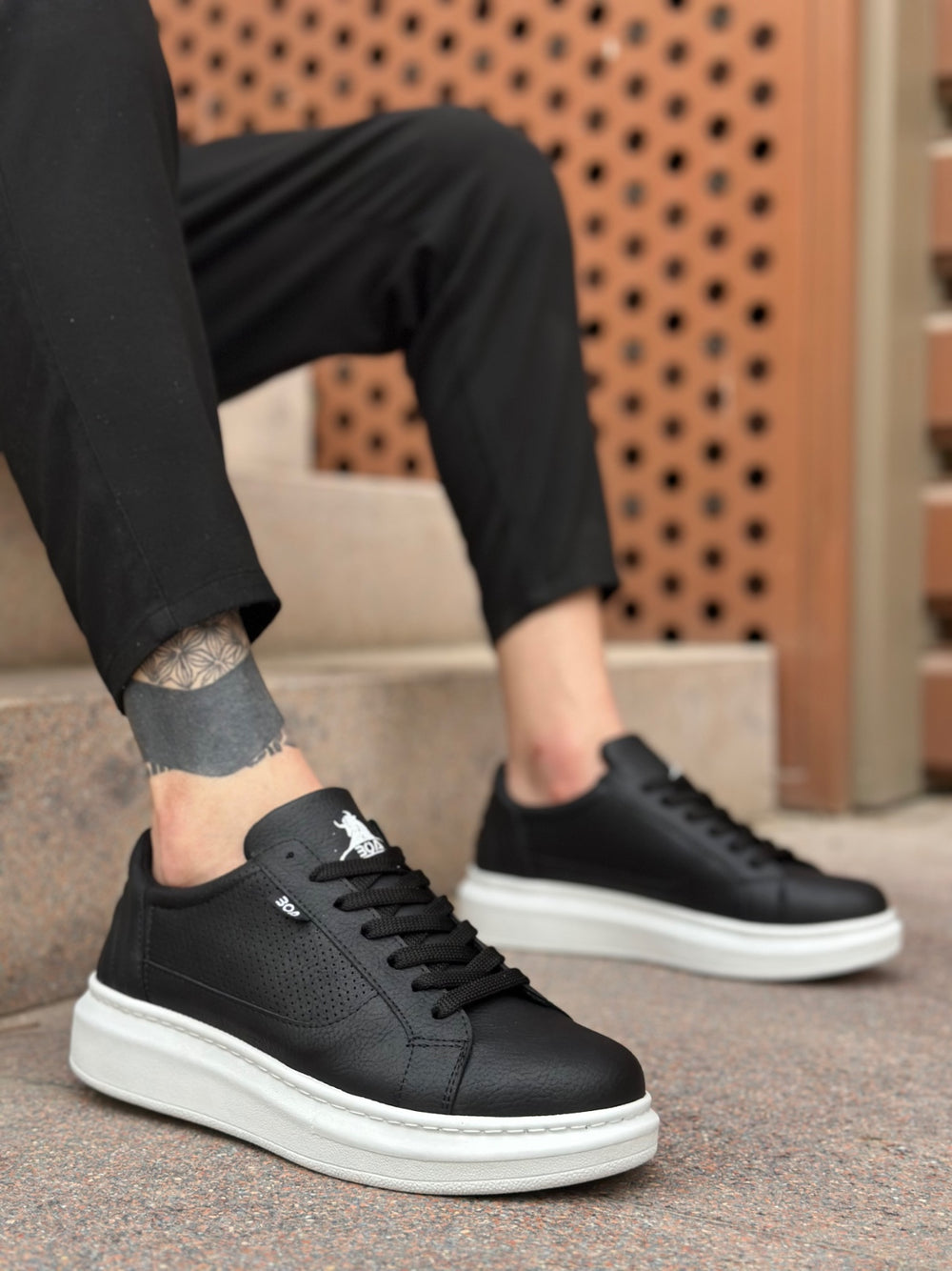 Men's Thick Sole Black Lace-Up Sports Shoes - BA0423 BOA