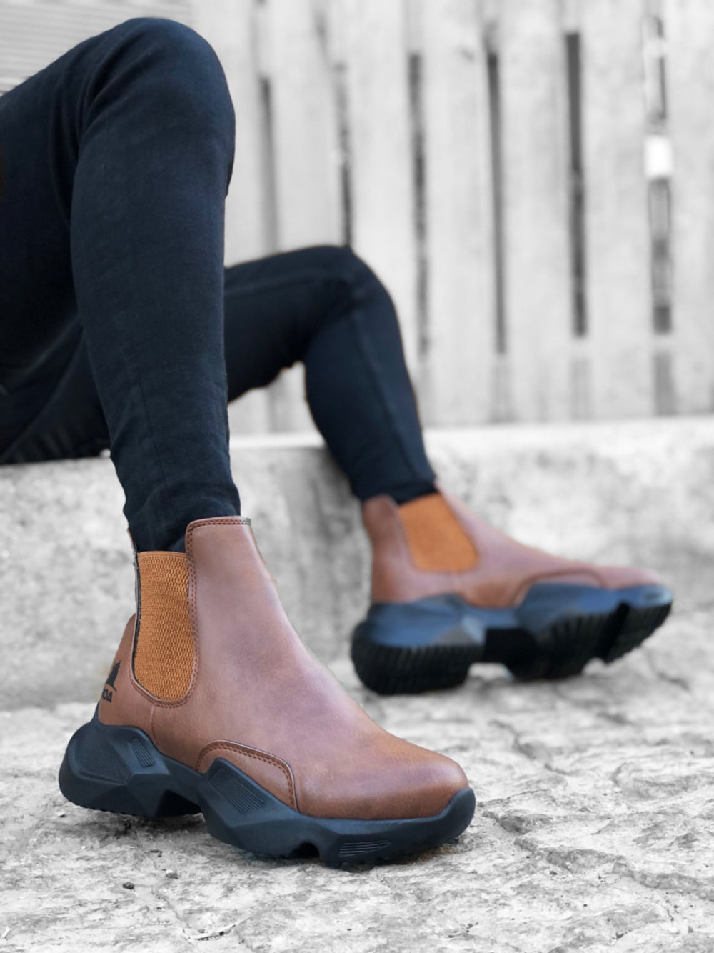 Laceless Comfortable High-Top Tan Men's Sport Ankle Boot