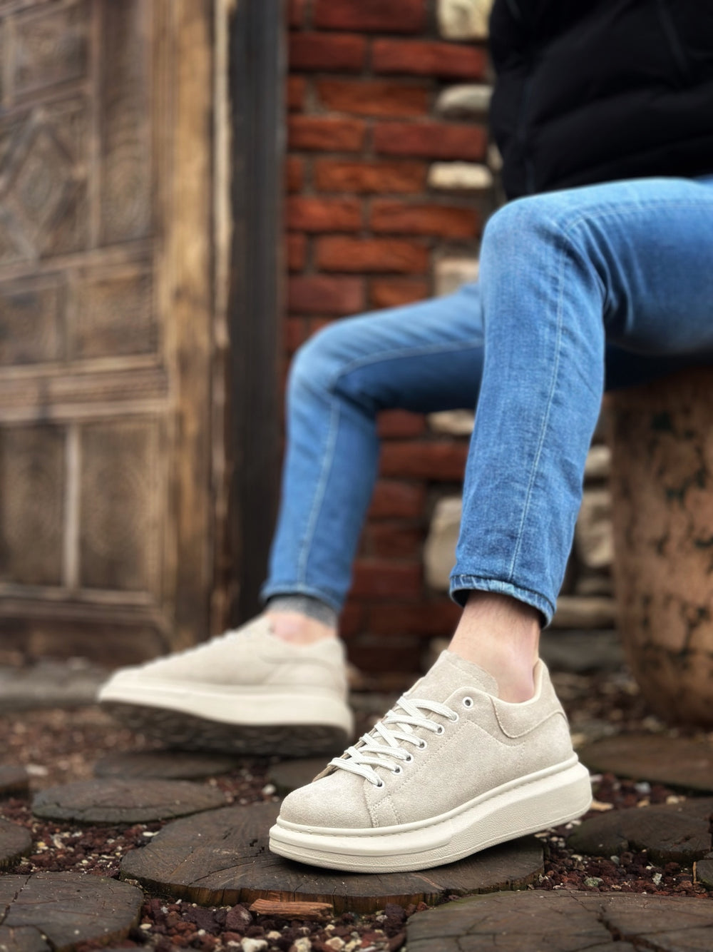 Thick Sole Suede Lace-Up Men's Sport Shoes - BA0547 BOA