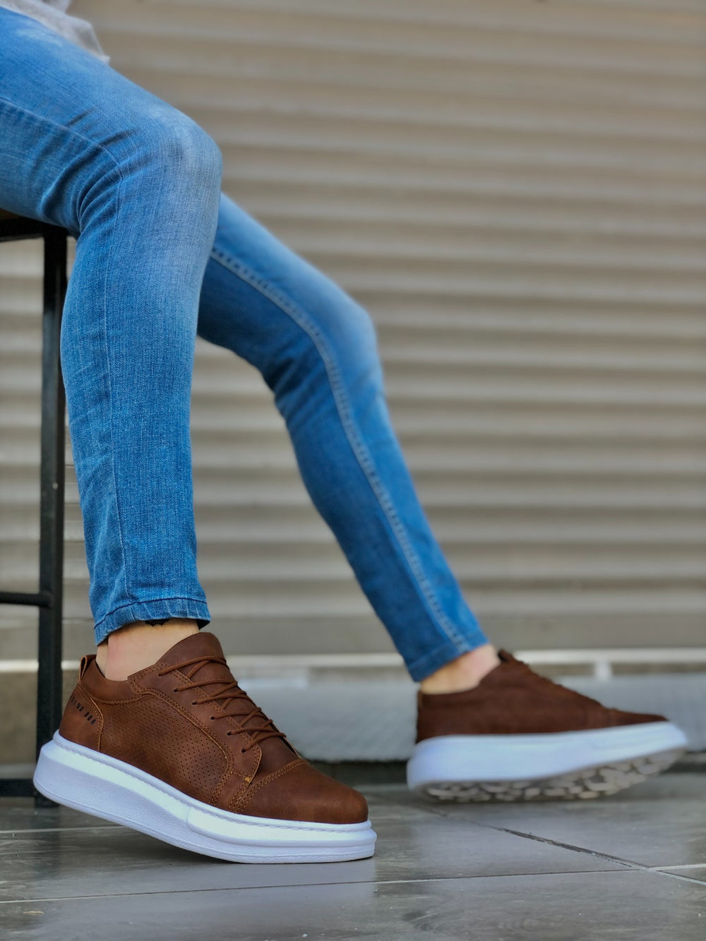 BOA Thick Sole Tan White Lace-Up Men's Sneakers