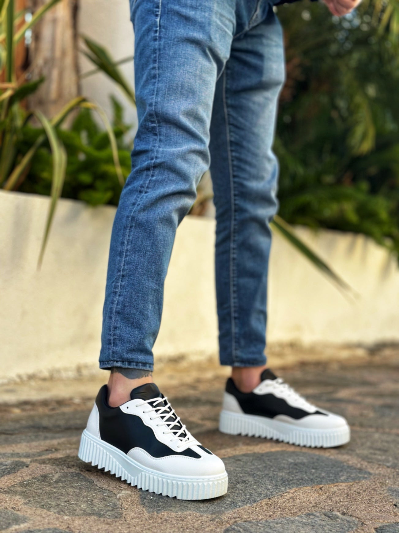 Black and White Chunky Sole Men's Casual Shoes