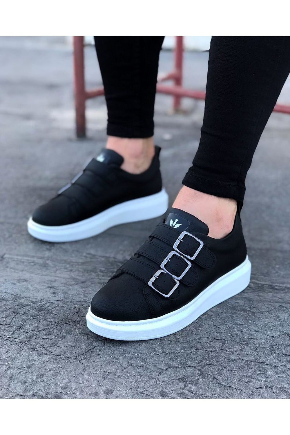 Black Chunky Sole Men's Shoes with Wagon WG050 Detail