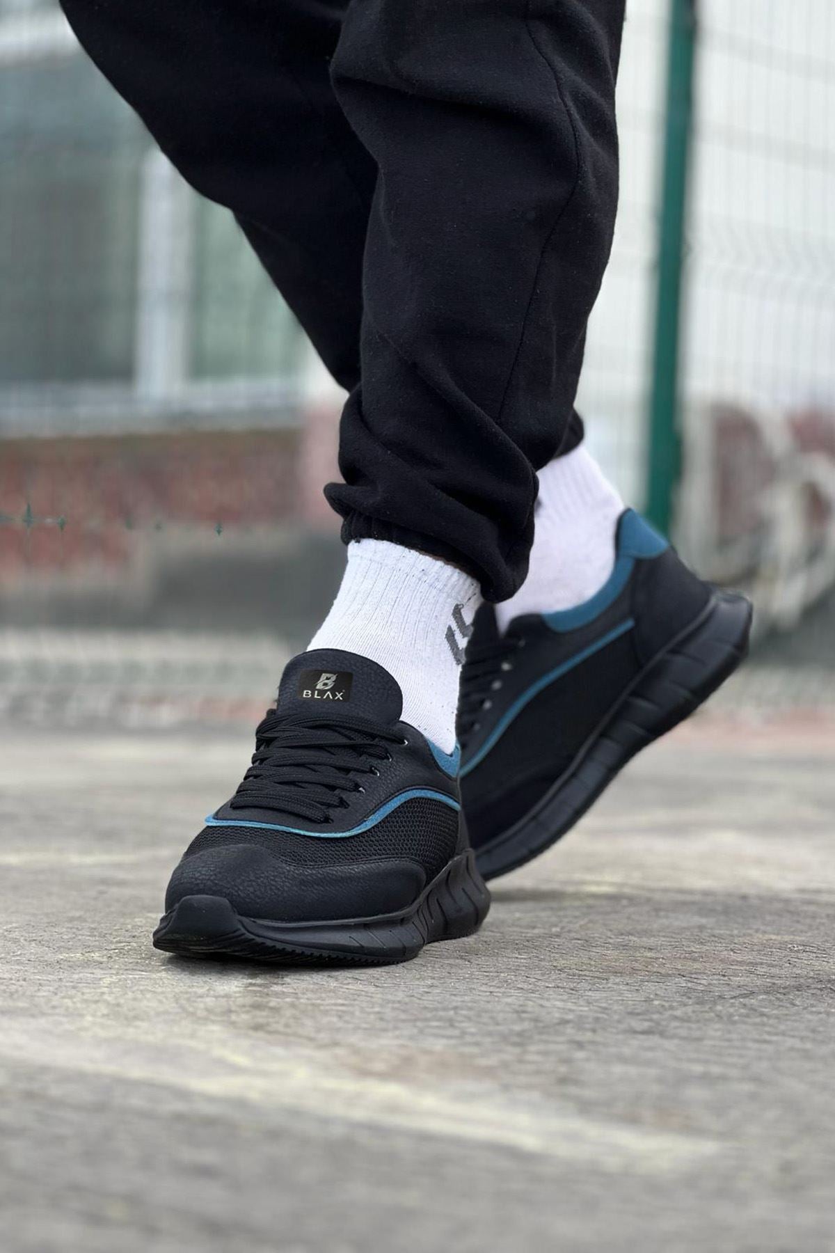 Coal Blue Men's Knit Athletic Shoes