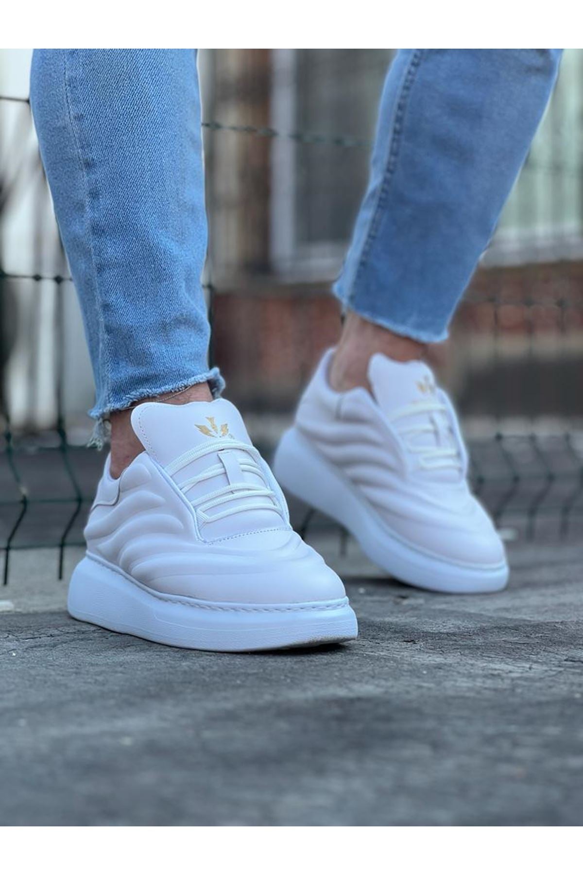 White Skin Men's Casual Shoes by Wagoon WG094