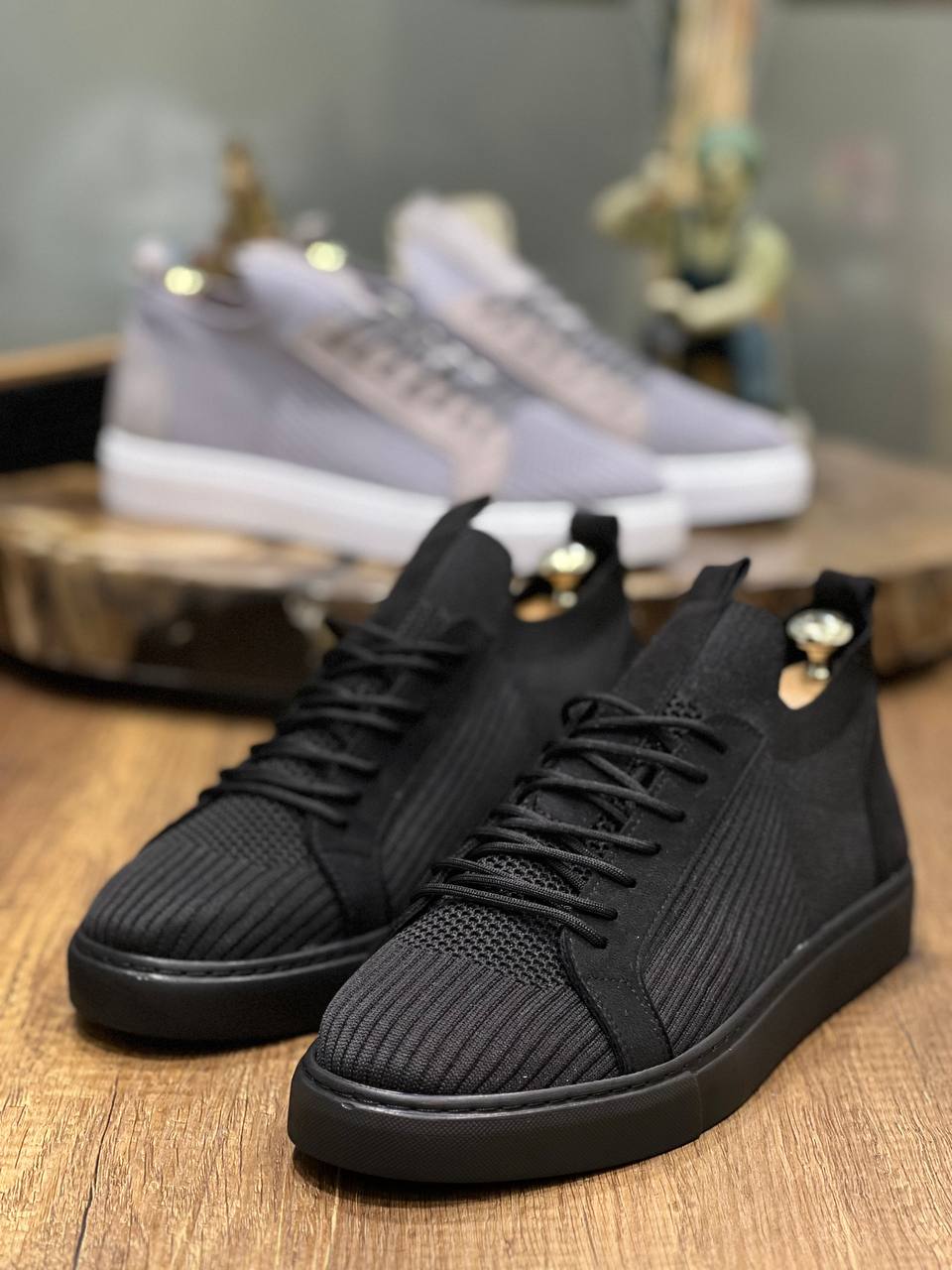 Black Base Knit Lace-Up Men's Casual Shoes