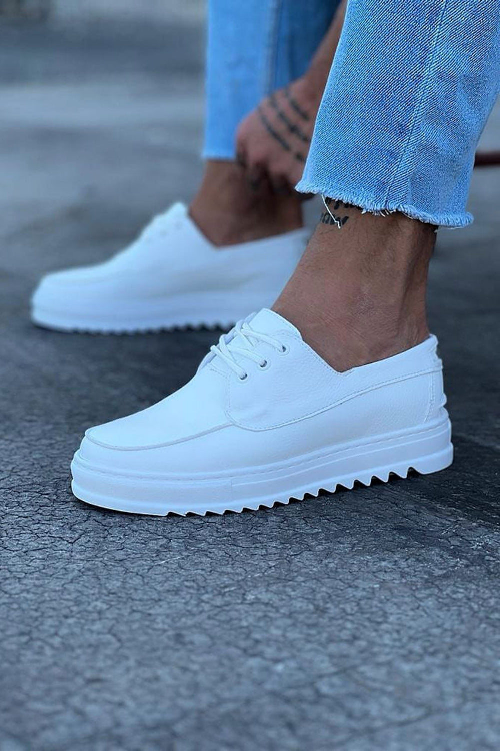 WG506 White Men's Slip-On Casual Shoes