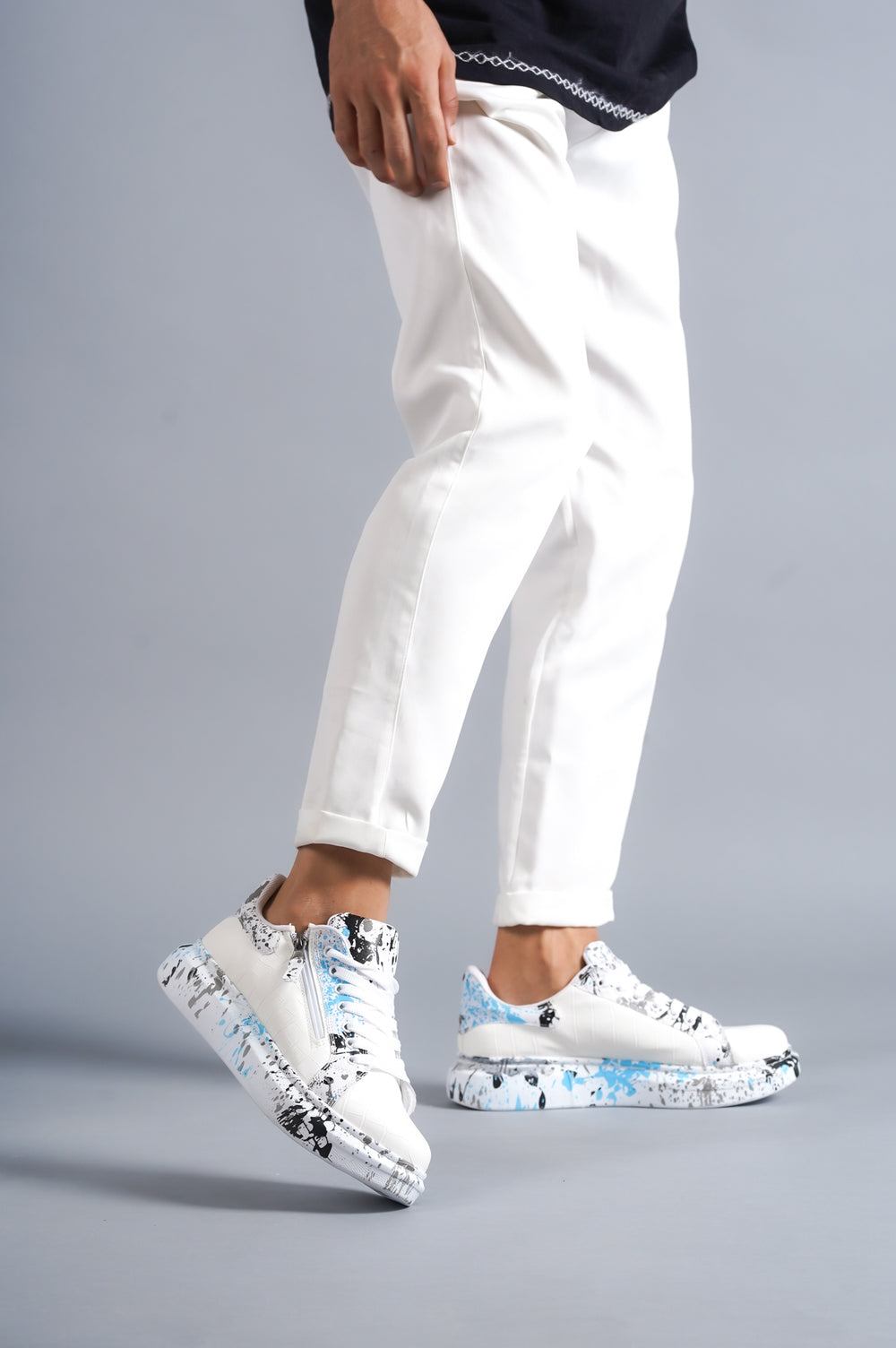 White Blue Men's Crocodile Sneakers