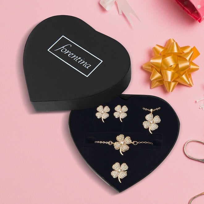 طقم هدايا الزهور للنساء