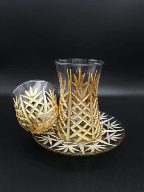 Criss-cross design Tea Cup Set 18 Pieces