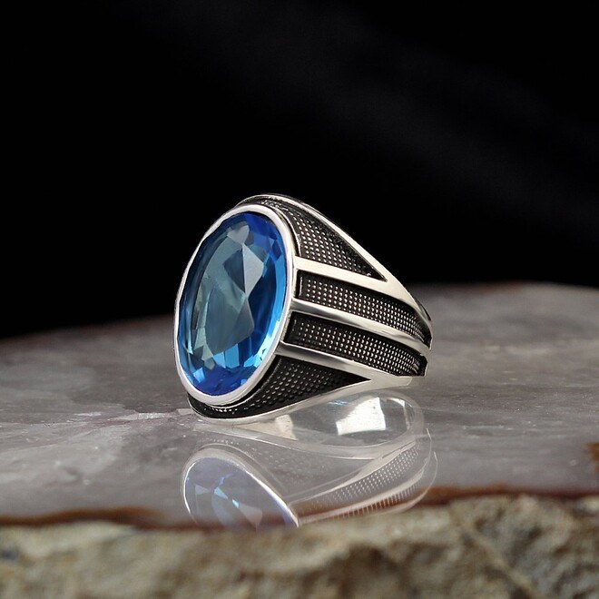 Gorgeous men's silver ring with topaz gemstone - 2