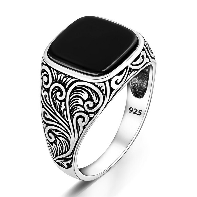 Men's silver ring embroidered with onyx stone - 3