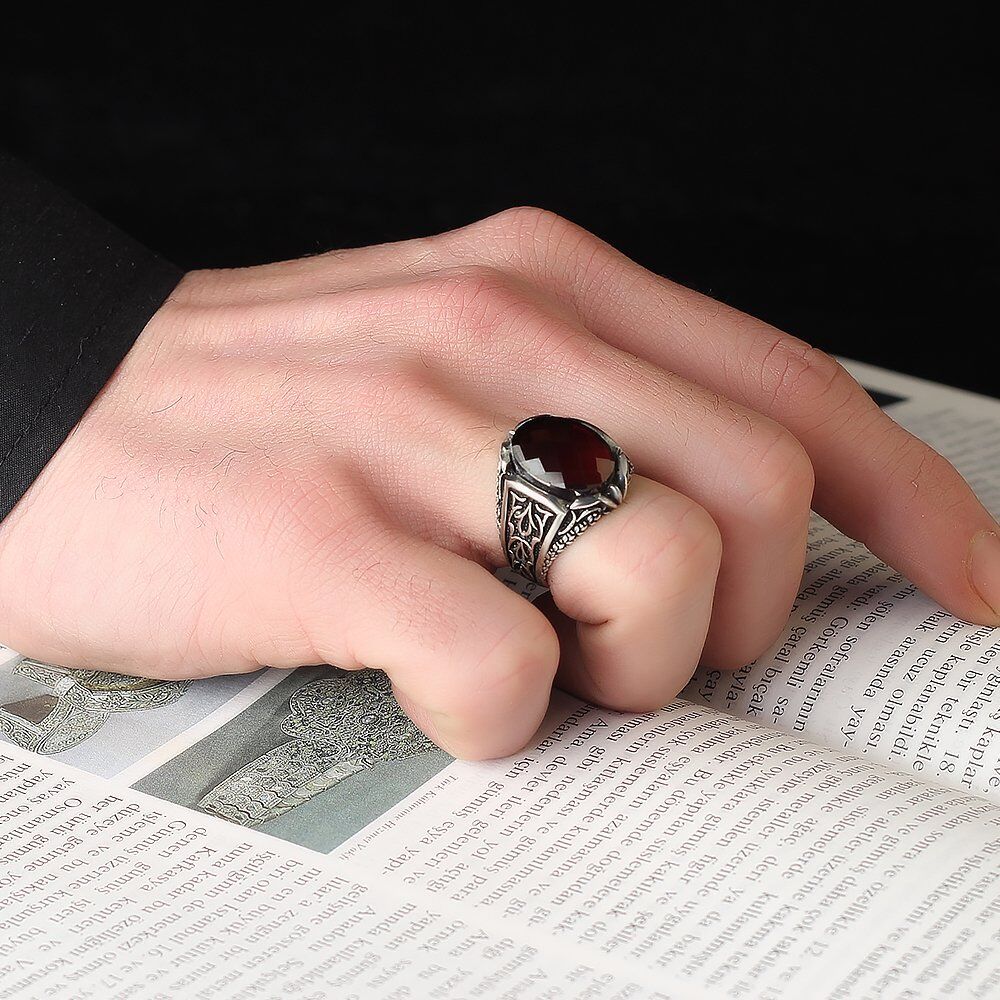 Men's silver ring with a distinctive engraving with zircon stone - 5