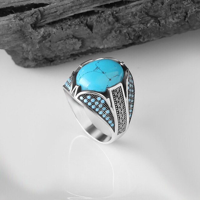 Men's silver ring with a distinctive turquoise stone - 1