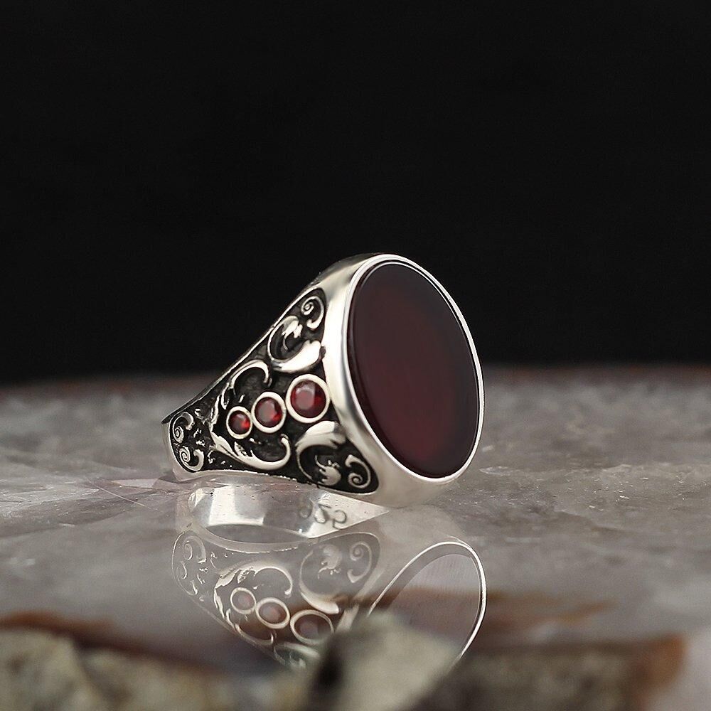 Men's Silver Ring with Side Engravings with Agate Stone - 1