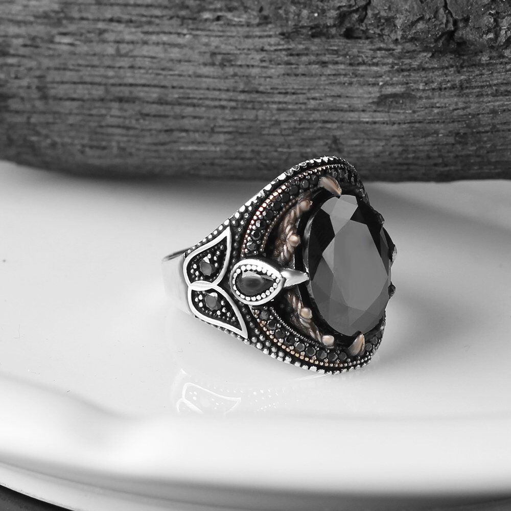 Men's silver ring with zircon stone with a shiny design - 5