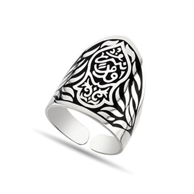 Men's sterling silver ring from Nali Sharif model Zinger Oksha decorated with pinky hand - 1