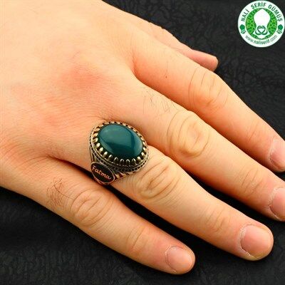 Men's sterling silver ring made of green onyx with the name of Fatima written on the outer edge of the ring - 2