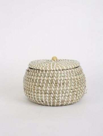 Straw box with lid ﻿Round Basket, Plastic Woven Ribbon with Lid, Large, Diameter: 22 cm. Height with lid: 15 cm. - 2